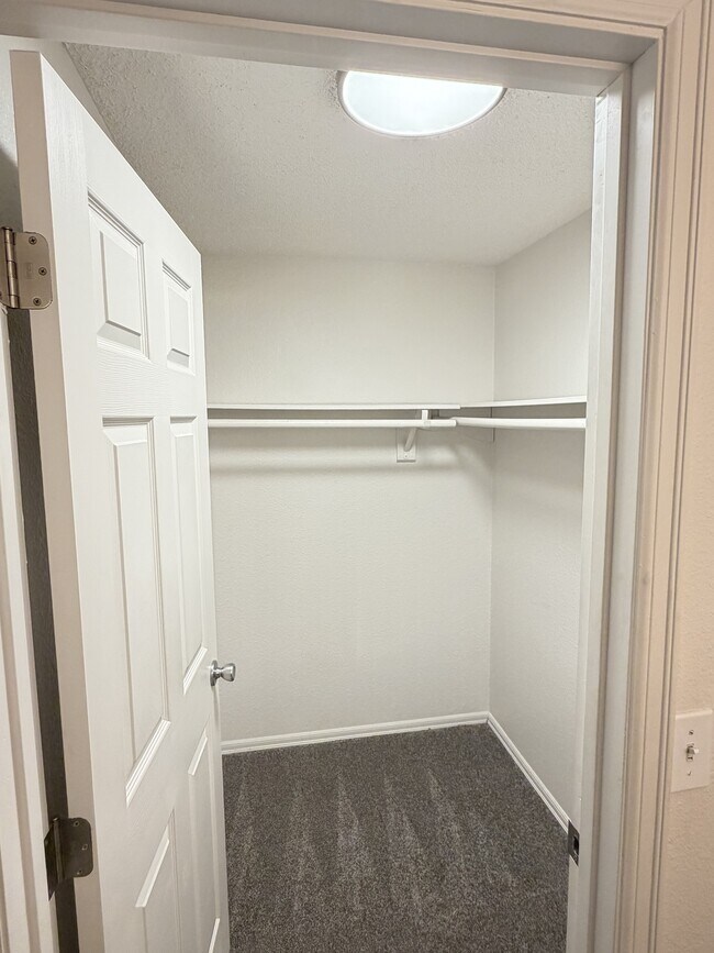 Foto del edificio - Greenfield Apartments