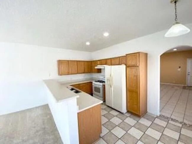 Building Photo - 7176 Husky Dr NE