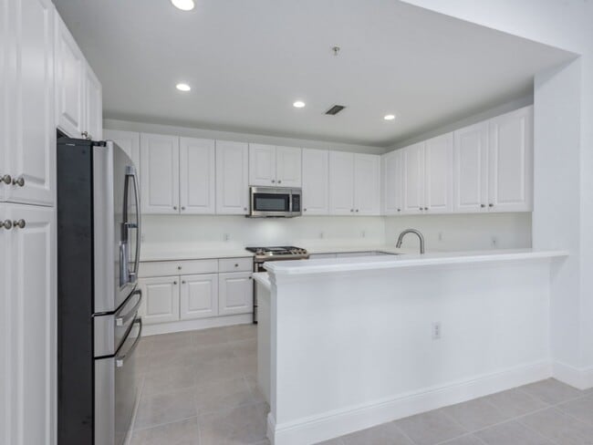 Building Photo - Fiddler Creek