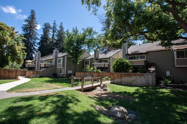 Foto del edificio - Selby Ranch Apartment Homes