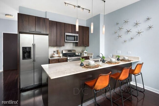 Building Photo - 2 br, 2 bath Condo - 430 W Huron St