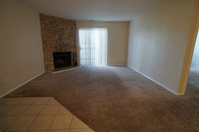 Foto del edificio - 844 Tenderfoot Hill Rd