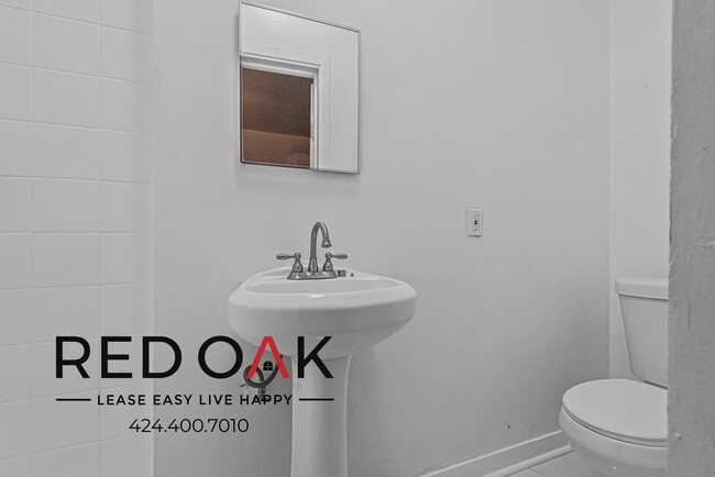 Foto del edificio - 854 S Oxford Ave