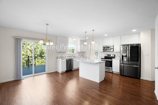 Foto del edificio - Coming Soon!!! Spacious and Modern 3-Bedroom Home for Rent Near Butler Lake