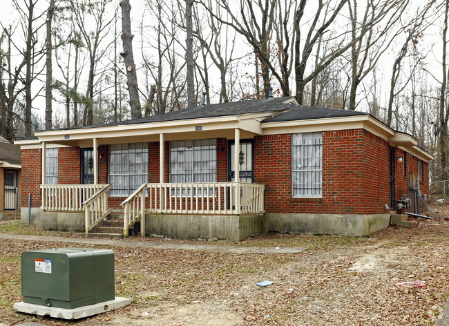 Building Photo - Elbert Duplexes