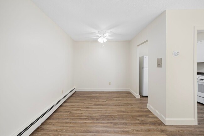 Foto del edificio - Parkway Apartments