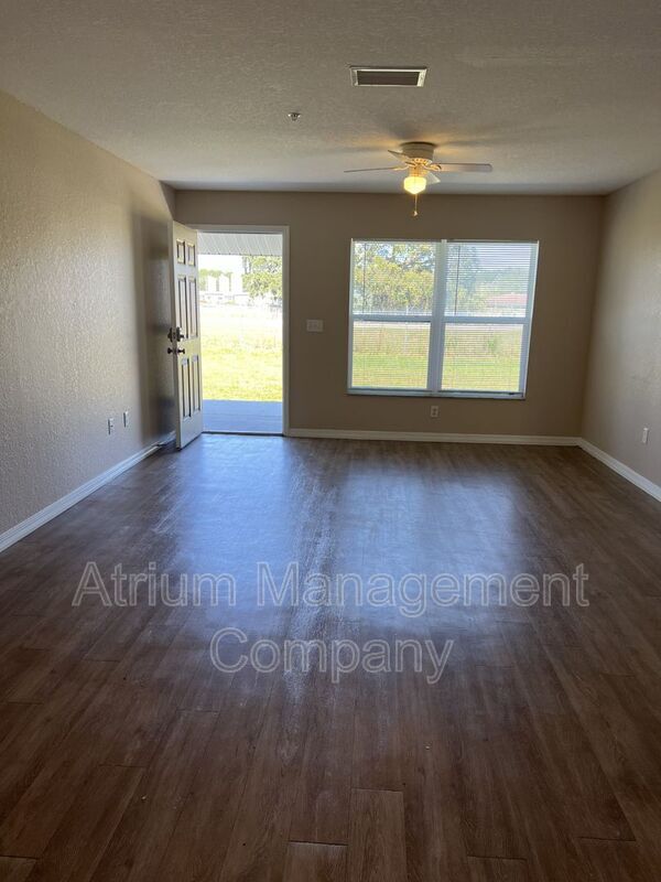 Building Photo - 5 Laurel Pass