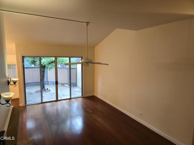 Foto del edificio - 277 E Del Mar Blvd