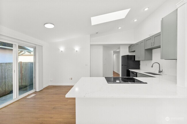 Foto del edificio - 4818 N Pearl St