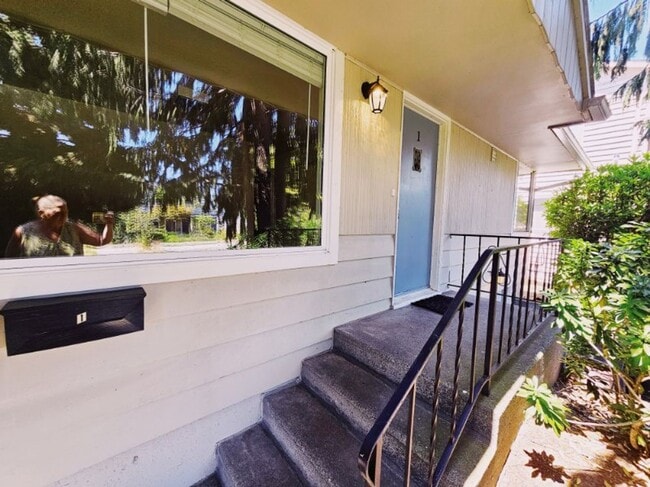 Building Photo - 3214 - Surreal Designs, LLC