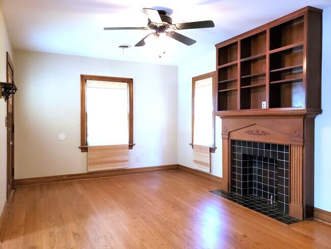 Building Photo - Darling Home in Central OKC!