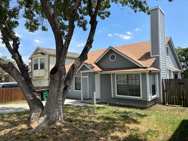 Foto del edificio - 5962 Burning Sunrise Dr., San Antonio, TX....