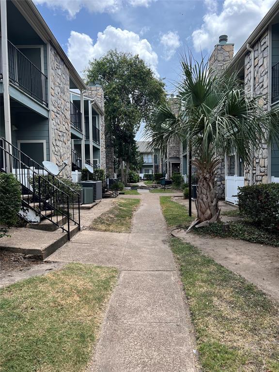 Foto principal - 3760 Tanglewilde St