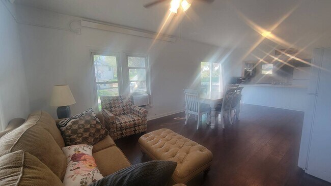 Foto del edificio - 1020 5th St