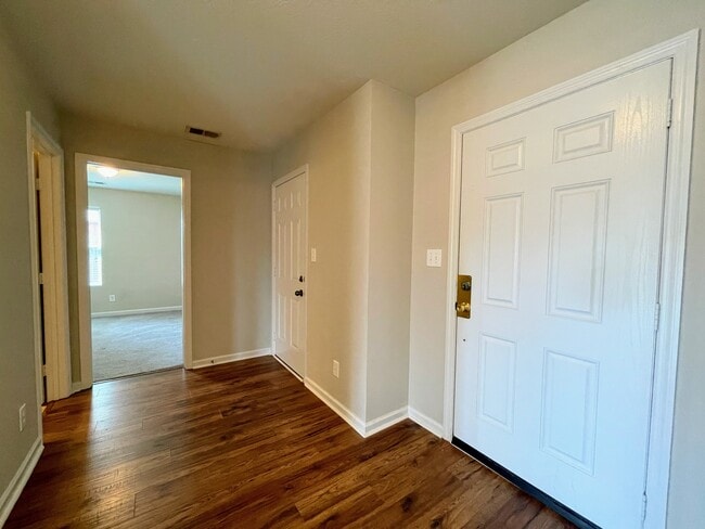 Foto del edificio - 3412 Castlecreek Dr SW