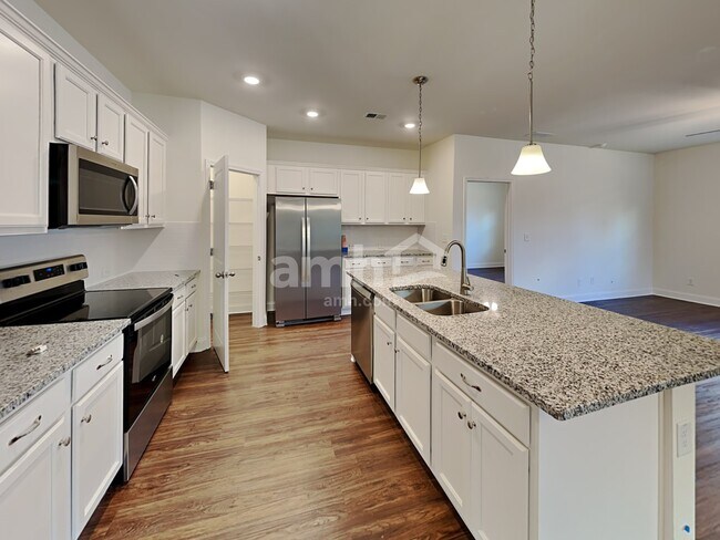 Foto del edificio - 6237 Bridlewood Ln