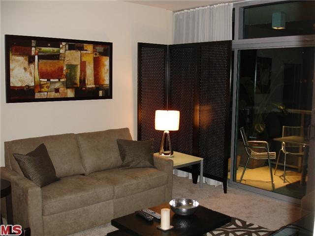Building Photo - 13700 Marina Pointe Dr
