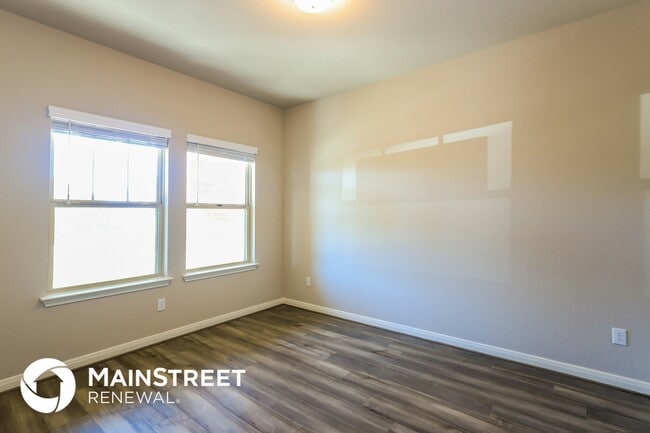 Building Photo - 1529 Arcadian Lily
