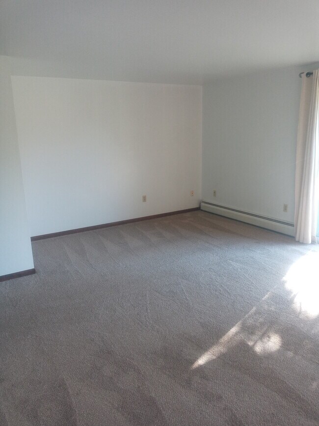 155 Robert Dr Unit C, North Tonawanda, NY 14120 Apartments in North