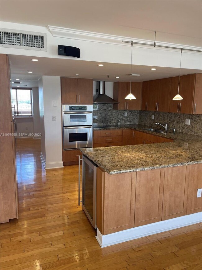 Foto del edificio - 650 Ocean Dr