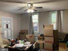 Foto principal - 3710 Spring Garden St
