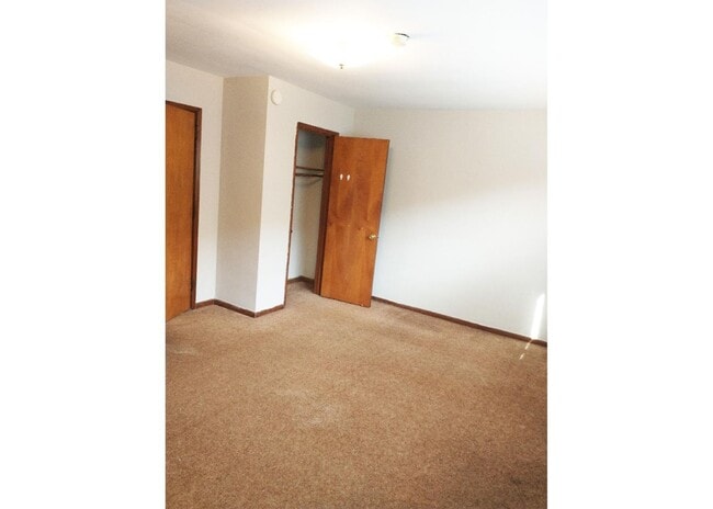 Building Photo - 362 Probasco St