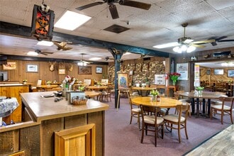 Building Photo - 2414 S Gordon St