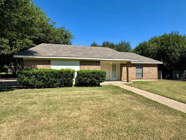 Foto del edificio - Single Family Home *LEASING SPECIAL AVAILABLE*