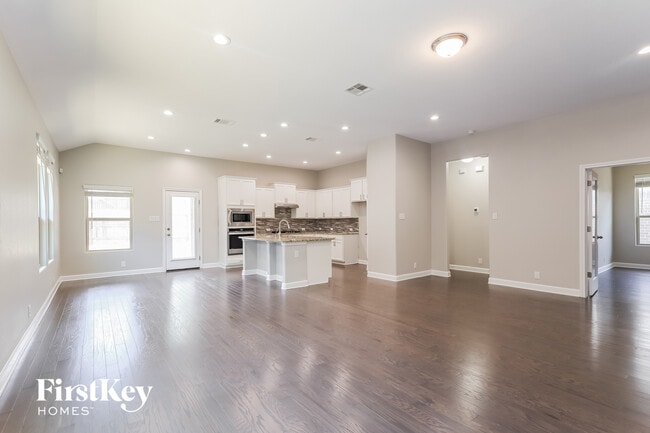 Foto del edificio - 1932 Cronus Bnd