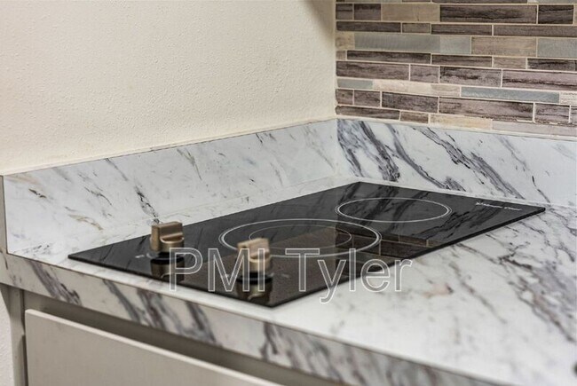 Foto del edificio - 20244 County Rd 2138