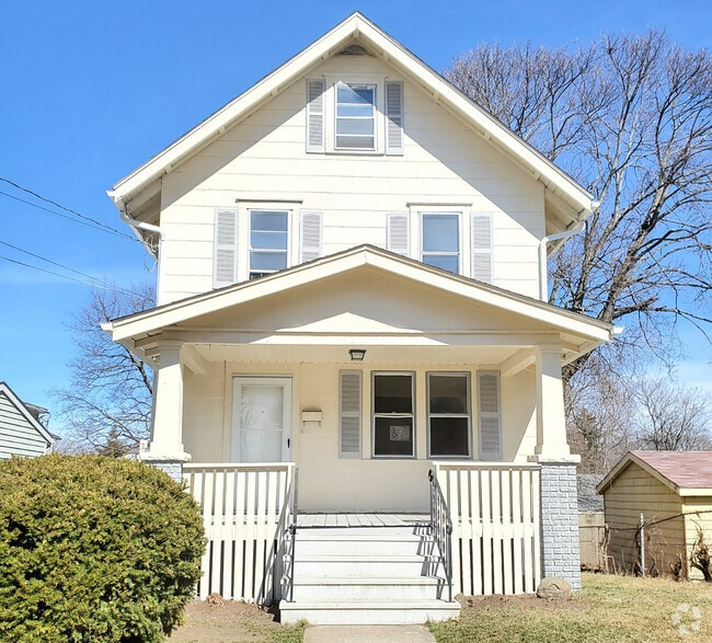 Building Photo - 105 Edward Ave