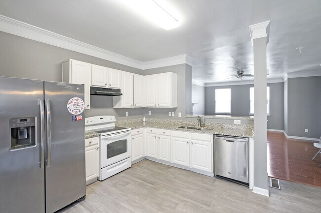 Foto del edificio - 2217 Landing Walk Dr