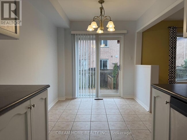 Building Photo - 222 Coleridge Dr