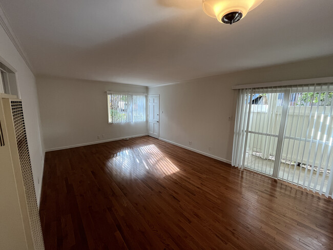 Living Room & Entry - 12057 Sylvester St