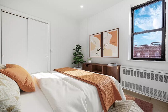 Building Photo - 83 Saint Mark's Place