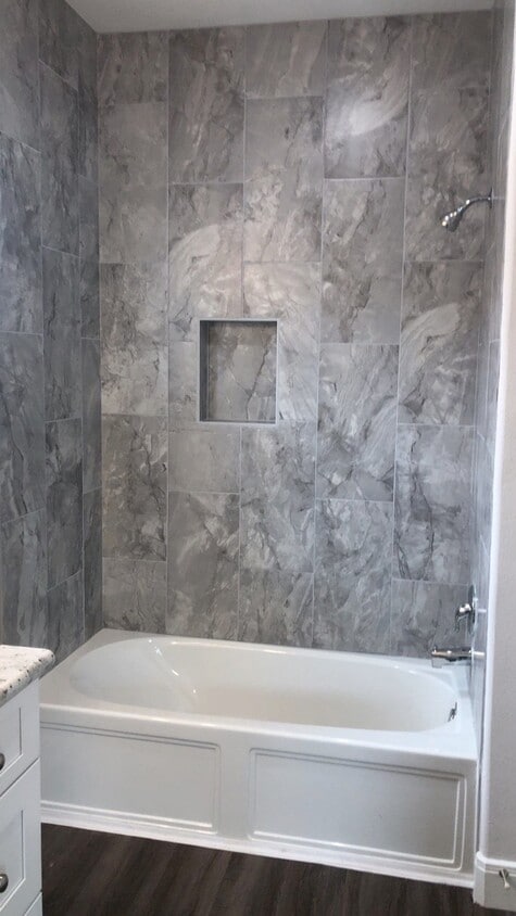 Building Photo - 9218 Nyssa Ave