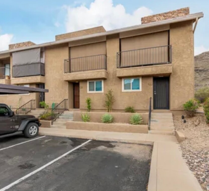 Primary Photo - 1545 E Sahuaro Dr