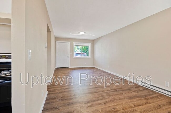 Foto del edificio - 467 N Adair St