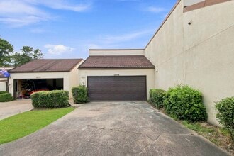 Building Photo - 20315 Sunny Shores Dr