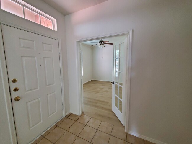 Dedicated Office - 1808 Crest Hollow Cir