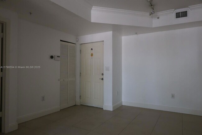 Building Photo - 6801 SW 44th St