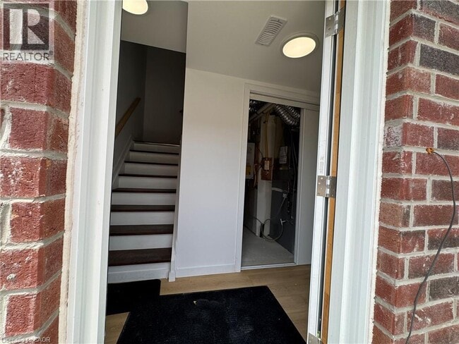 Building Photo - 113 HighRiver Trl