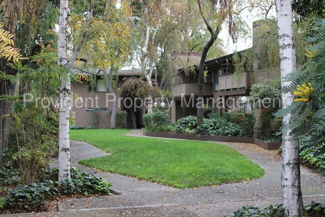 Foto del edificio - 121 Buckingham Dr