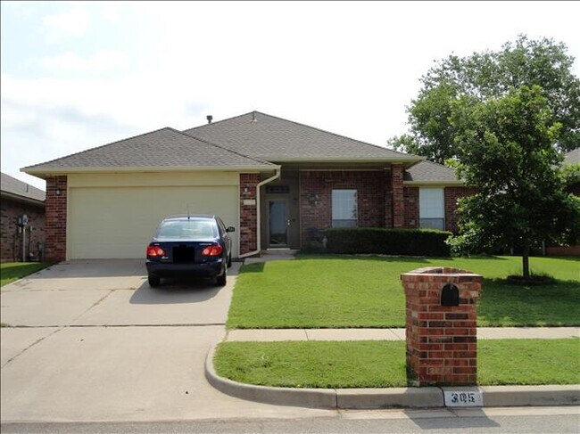 Foto del edificio - 305 Waterfront Dr