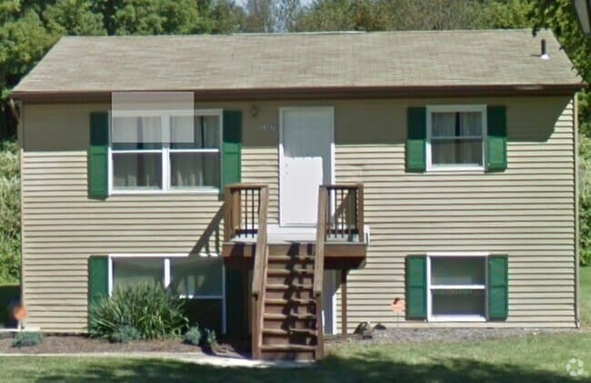 Building Photo - 1528 Benjamin Ct