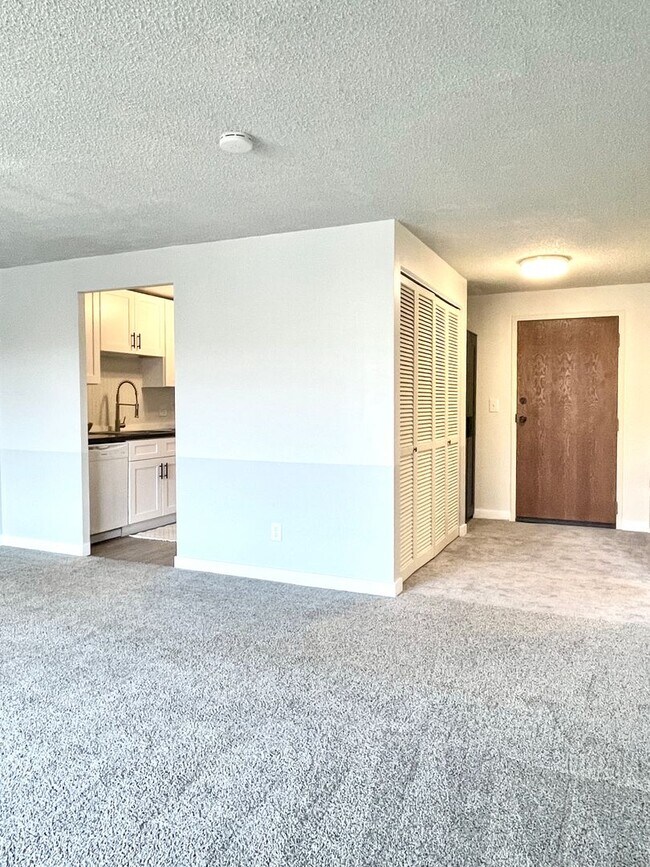 Foto del edificio - 521 E 5th Ave