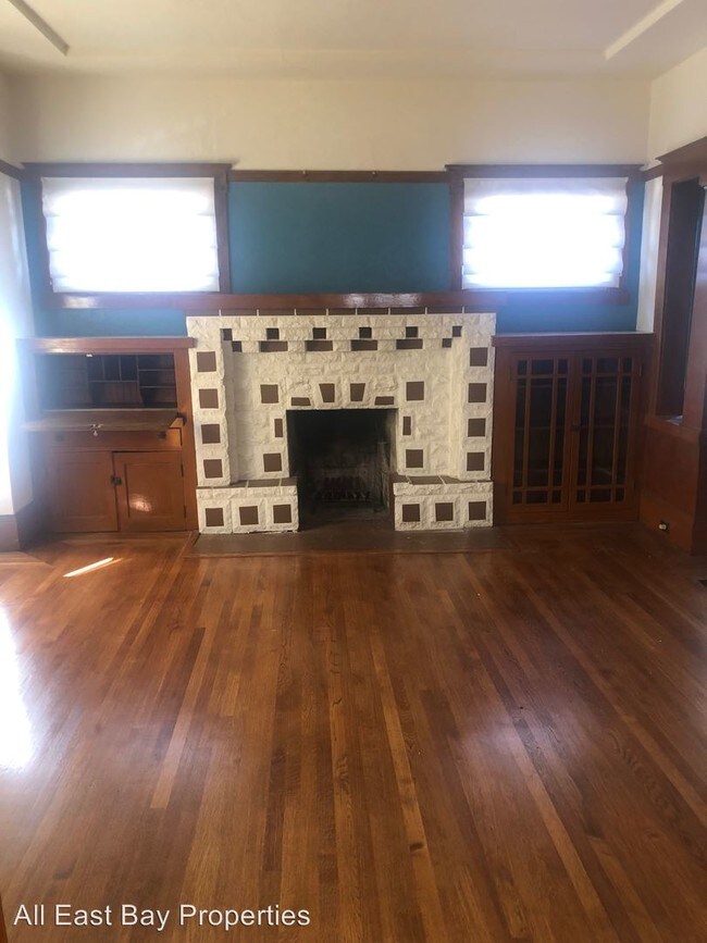 Building Photo - 2 br, 1 bath House - 1401 Alcatraz Avenue