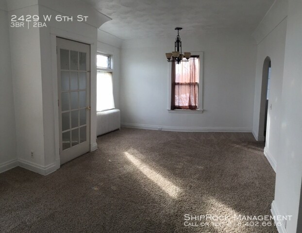 Foto del edificio - 2429 W 6th St