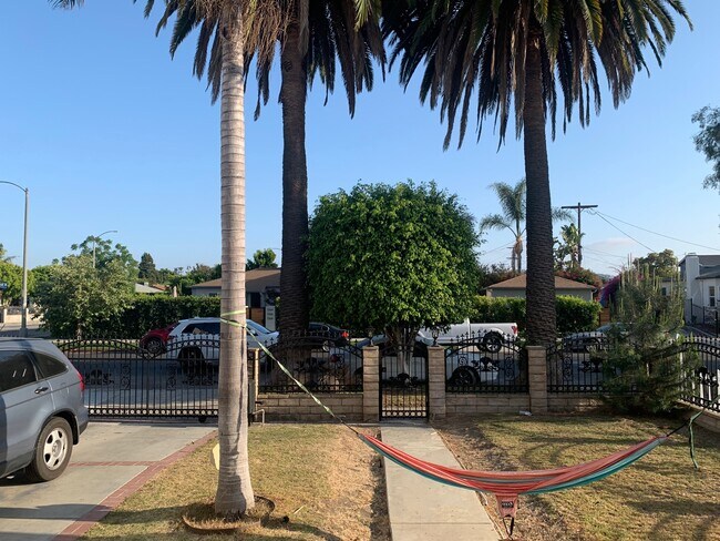 vista frontal - 5171 W 21st St