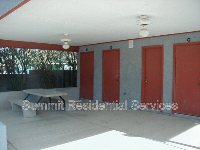 Building Photo - 5720 S Morris Blvd